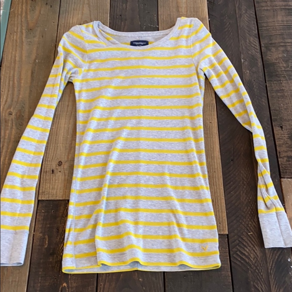 Cute striped American Eagle shirt. Yellow and gray